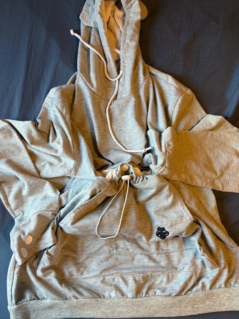 Cozy Gray Cat Pocket Hoodie - Hands-Free Pet Carrier Sweatshirt